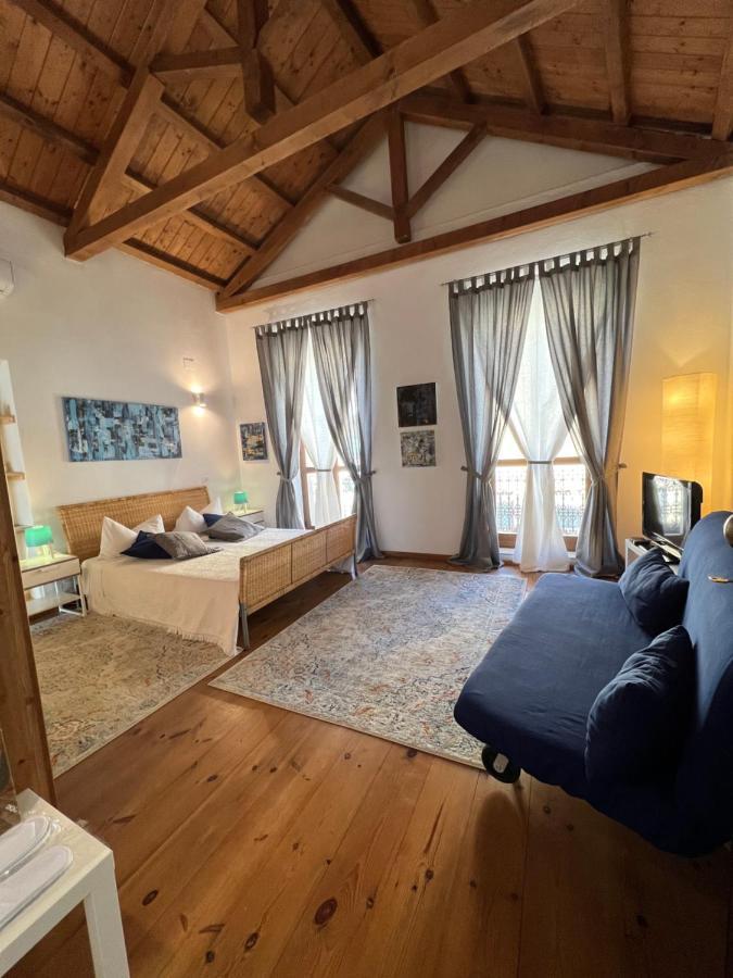 Studio Apartments Centro Storico Via Manno Каляри Екстериор снимка