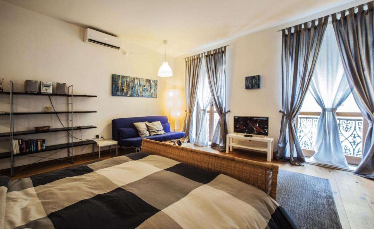 Studio Apartments Centro Storico Via Manno Каляри Екстериор снимка