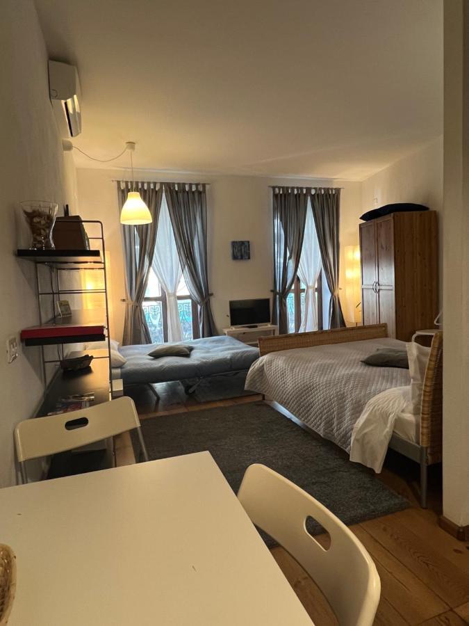 Studio Apartments Centro Storico Via Manno Каляри Екстериор снимка