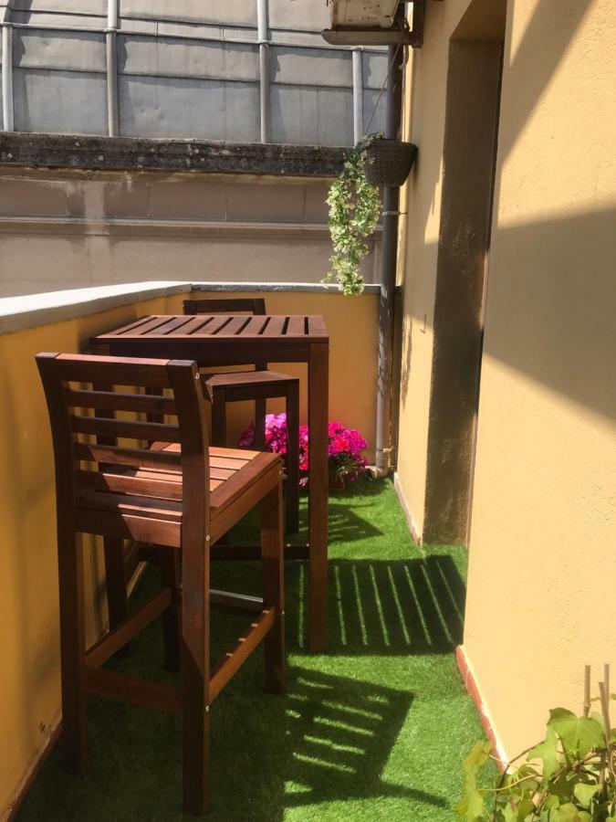 Studio Apartments Centro Storico Via Manno Каляри Екстериор снимка