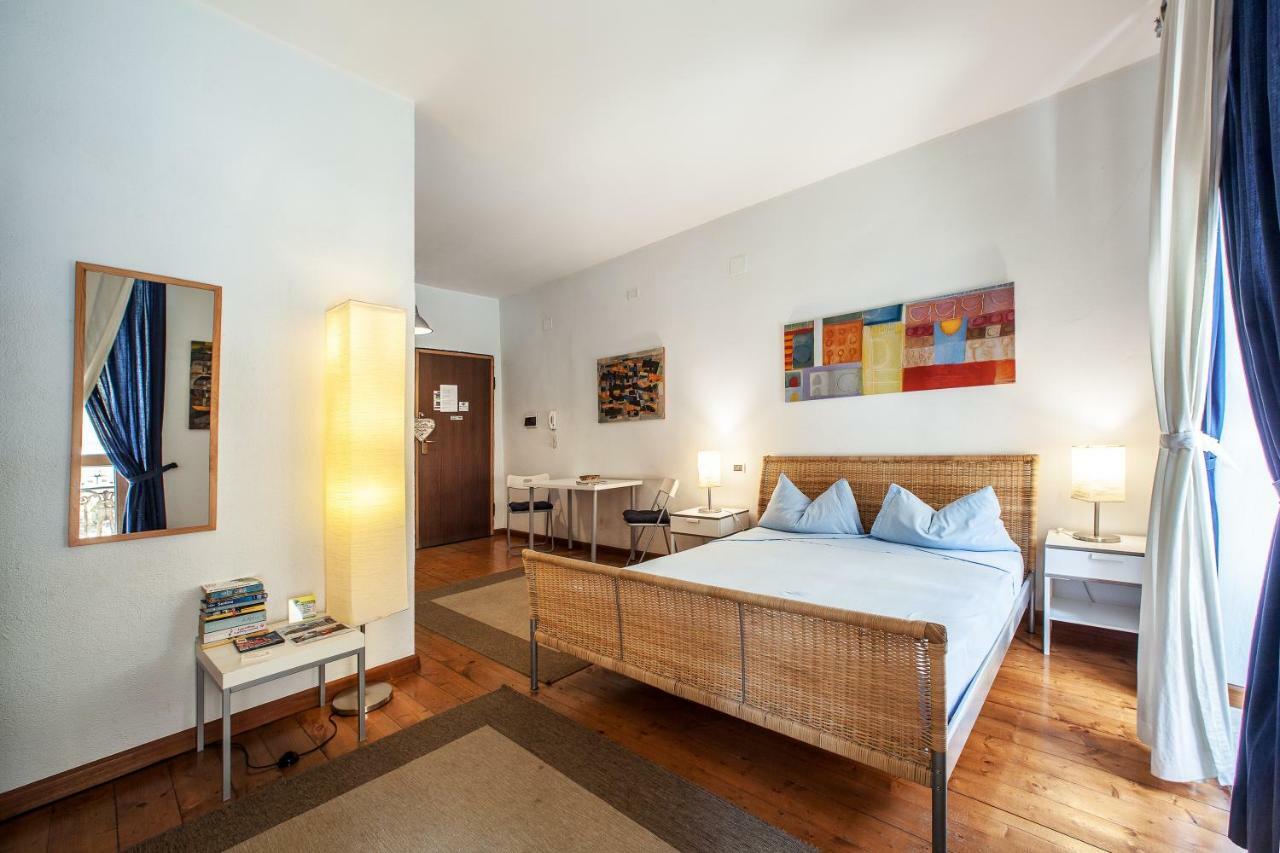Studio Apartments Centro Storico Via Manno Каляри Екстериор снимка