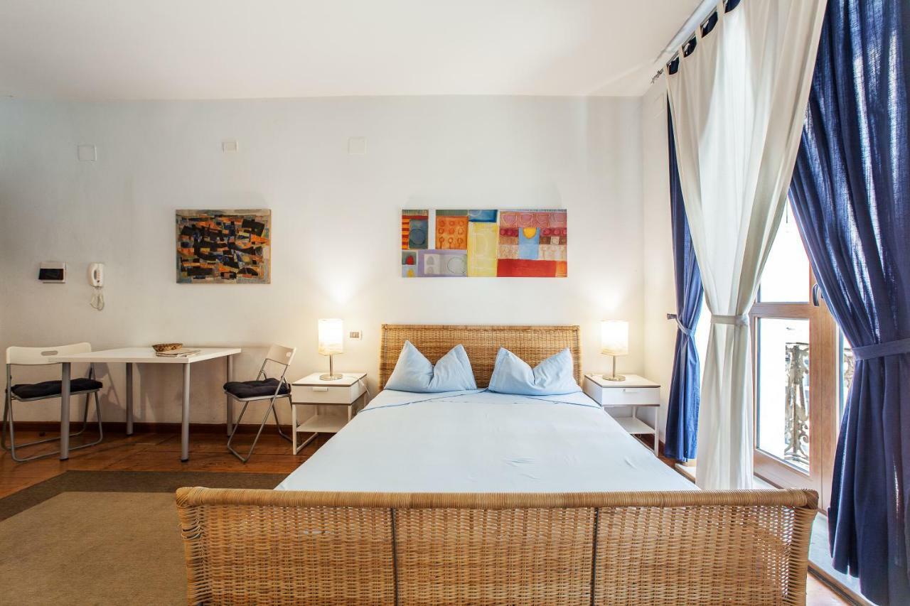 Studio Apartments Centro Storico Via Manno Каляри Екстериор снимка